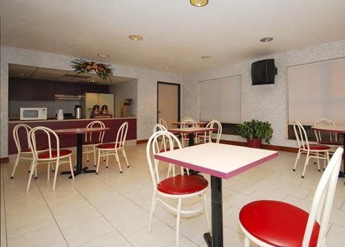 Texas Inn Harlingen Étterem fotó